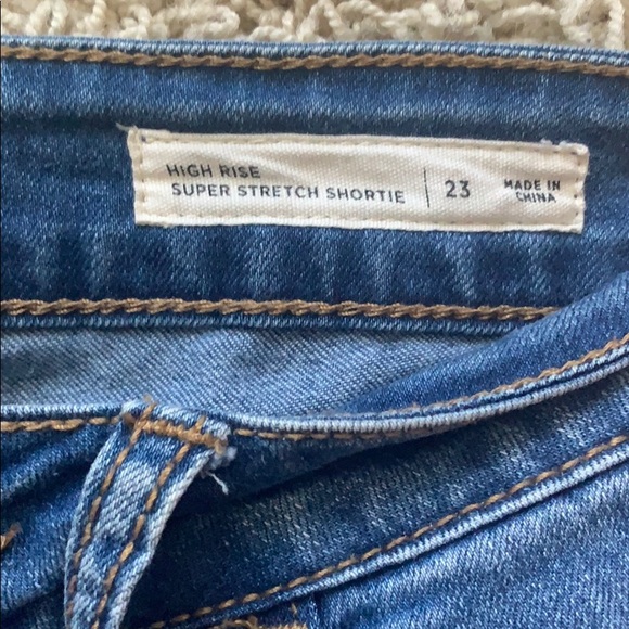 High waisted jean shorts - Picture 2 of 3